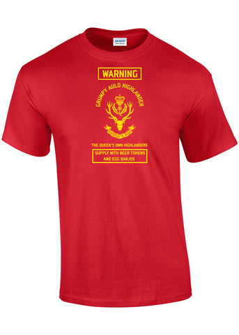 The Queen's Own Highlanders  T-Shirt Grumpy Auld Highlander British Army T-Shirt
